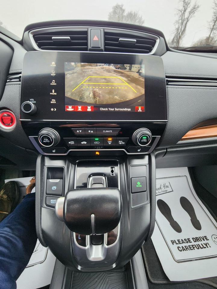 2018 Honda CR-V Touring l Clean Carfax l AWD l Heated Seats l Photo