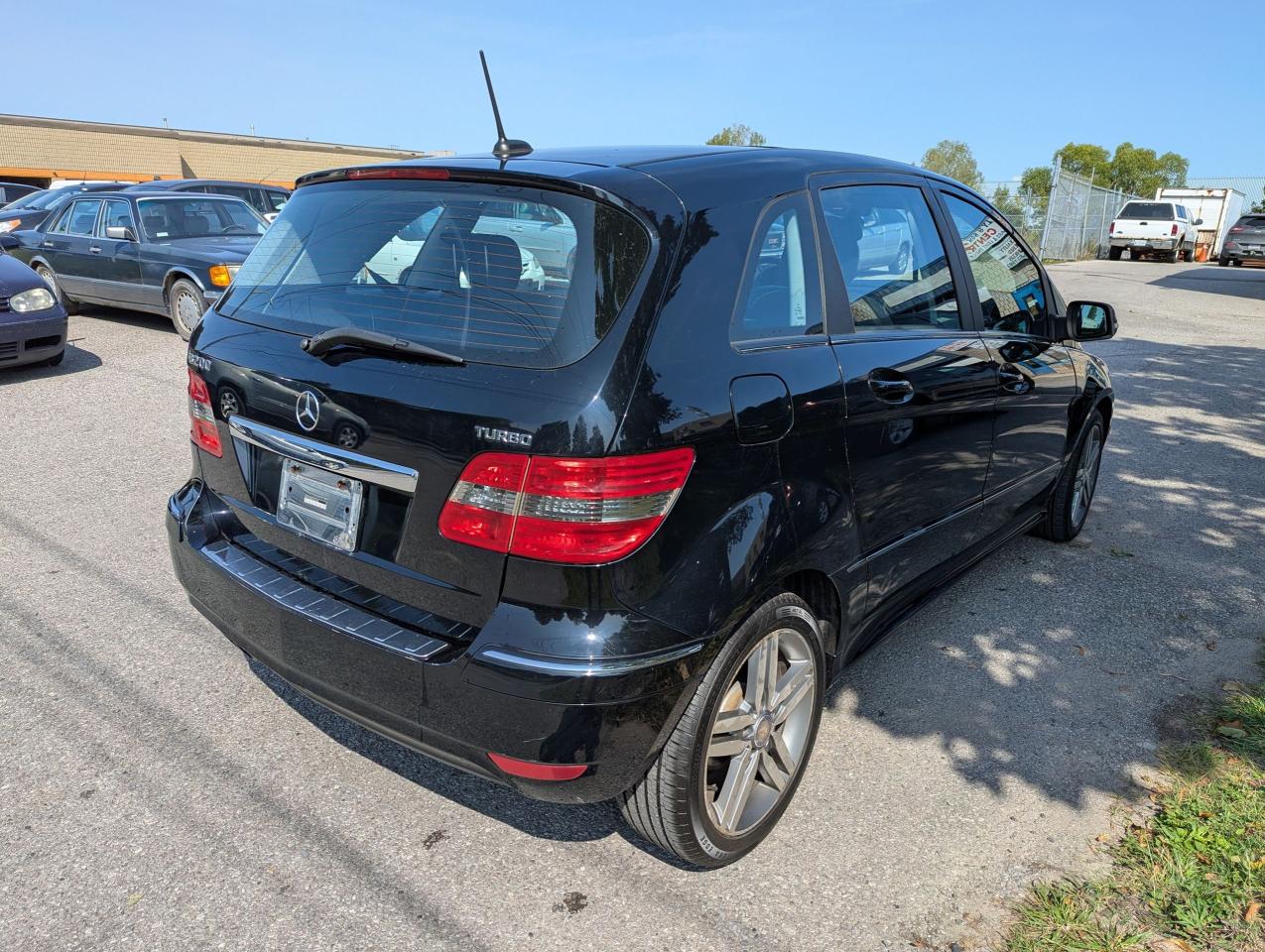 2011 Mercedes-Benz B-Class "Holy COW only 137K" certified + FREE 6M warranty Photo