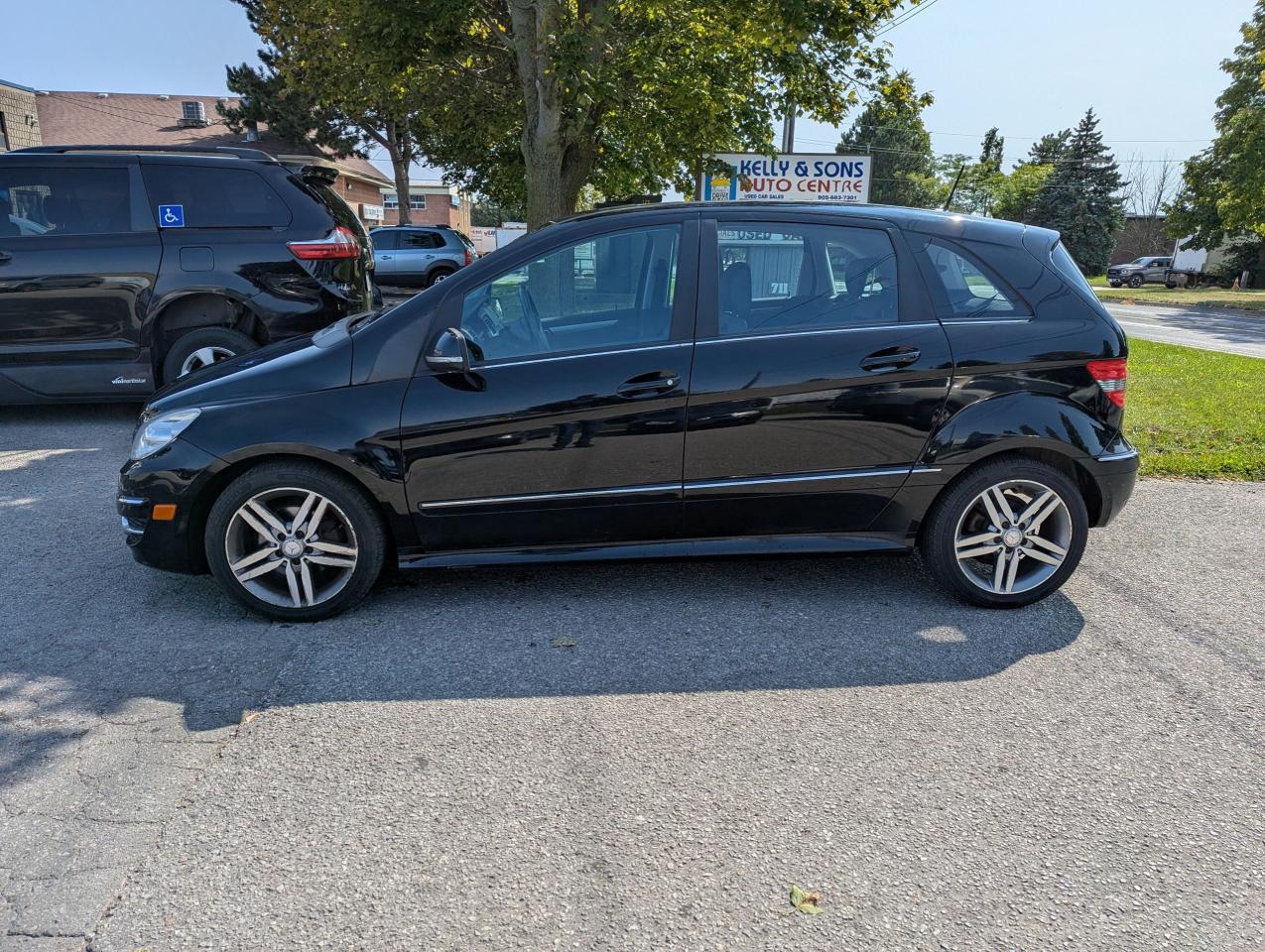 2011 Mercedes-Benz B-Class "Holy COW only 137K" certified + FREE 6M warranty Photo