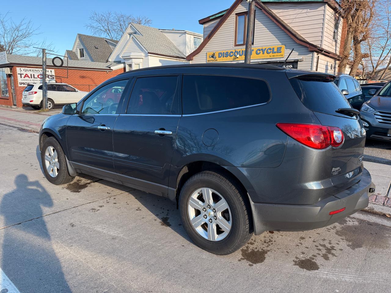 2011 Chevrolet Traverse AWD 4dr 2LT Photo