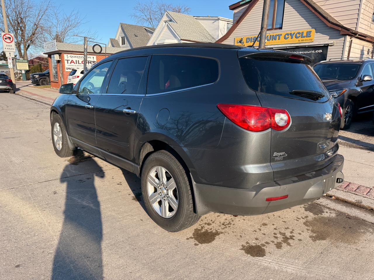 2011 Chevrolet Traverse AWD 4dr 2LT Photo