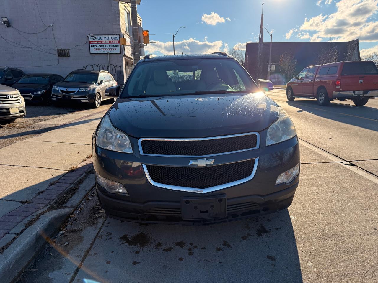 2011 Chevrolet Traverse AWD 4dr 2LT Photo1