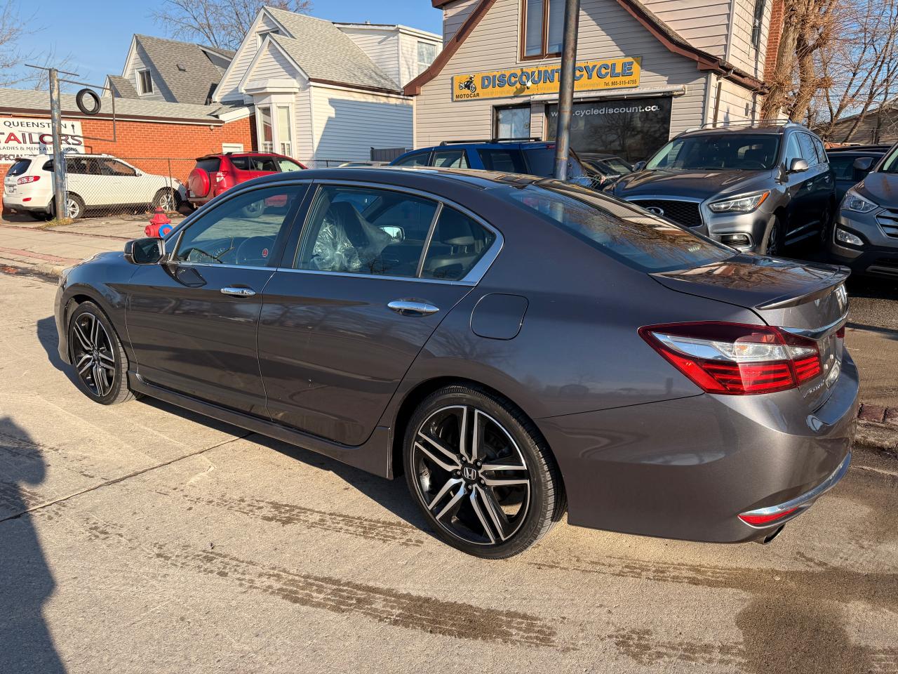2017 Honda Accord 4dr I4 Man Sport Photo