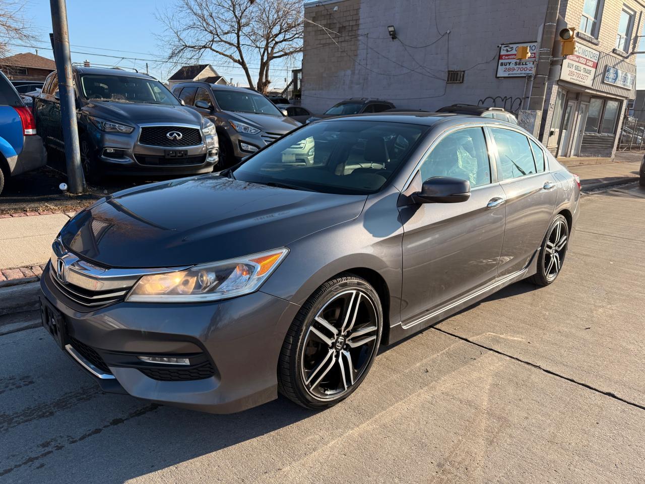 2017 Honda Accord 4dr I4 Man Sport Photo2