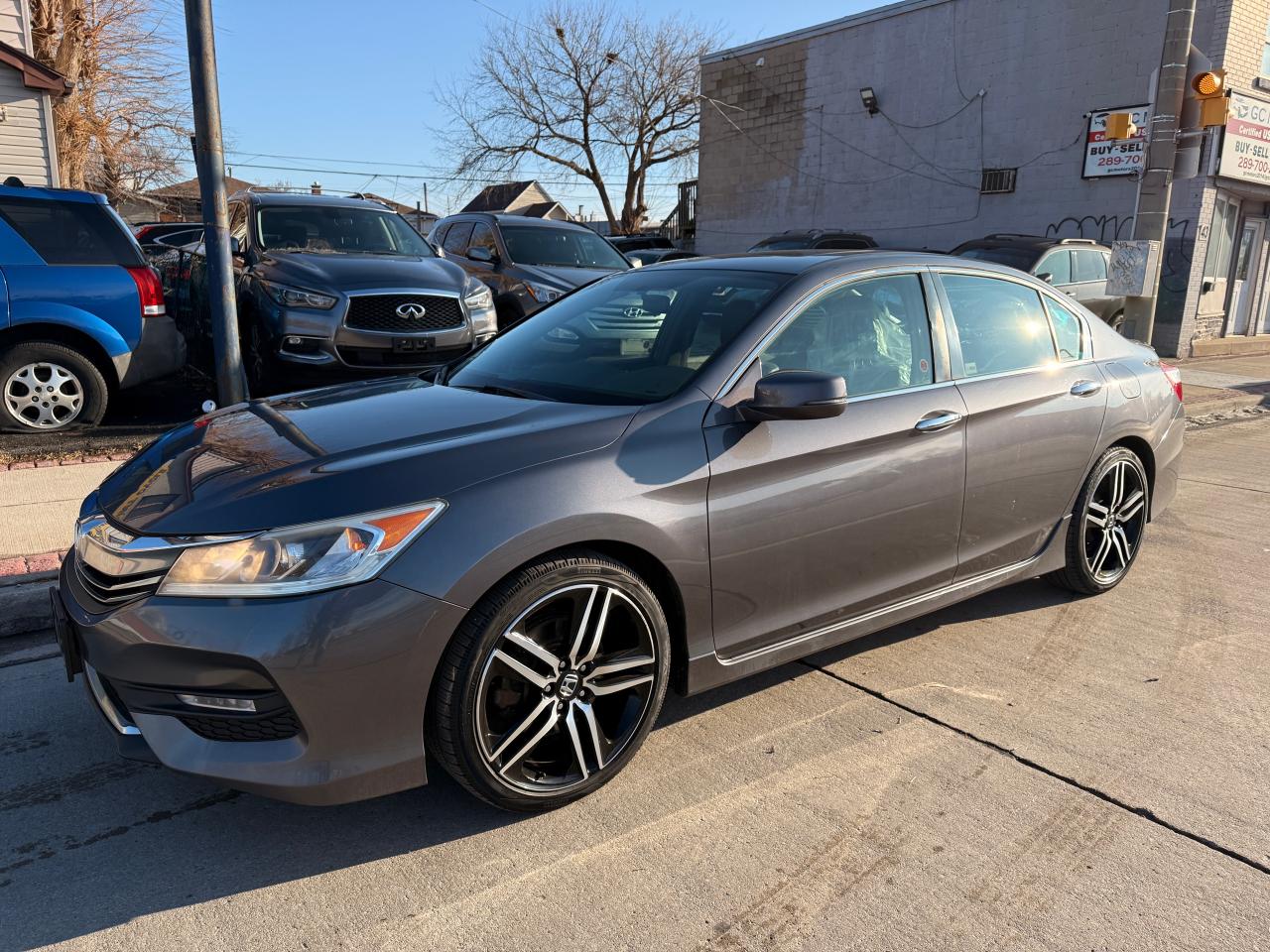 2017 Honda Accord 4dr I4 Man Sport Photo