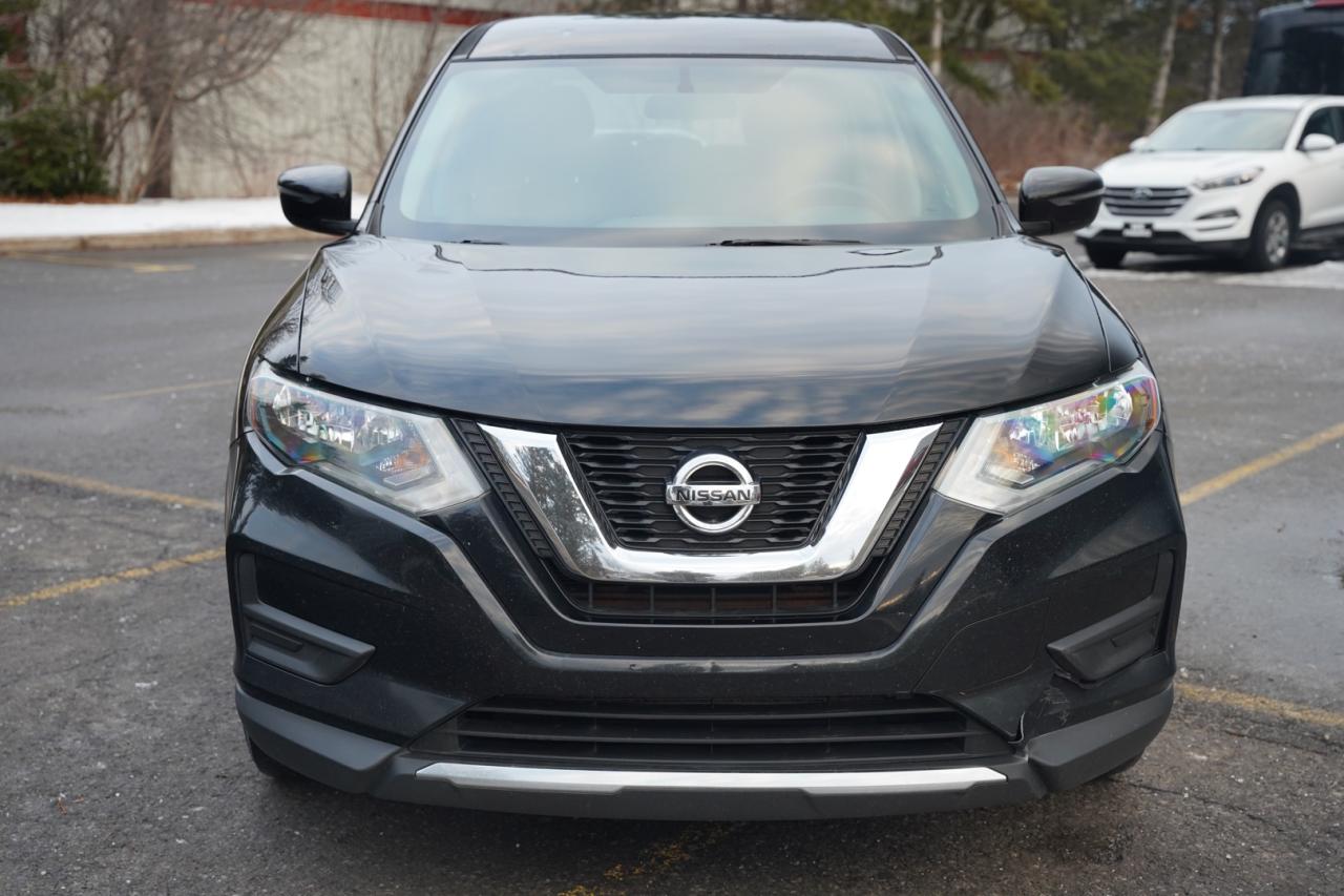 2017 Nissan Rogue SV 2WD Photo