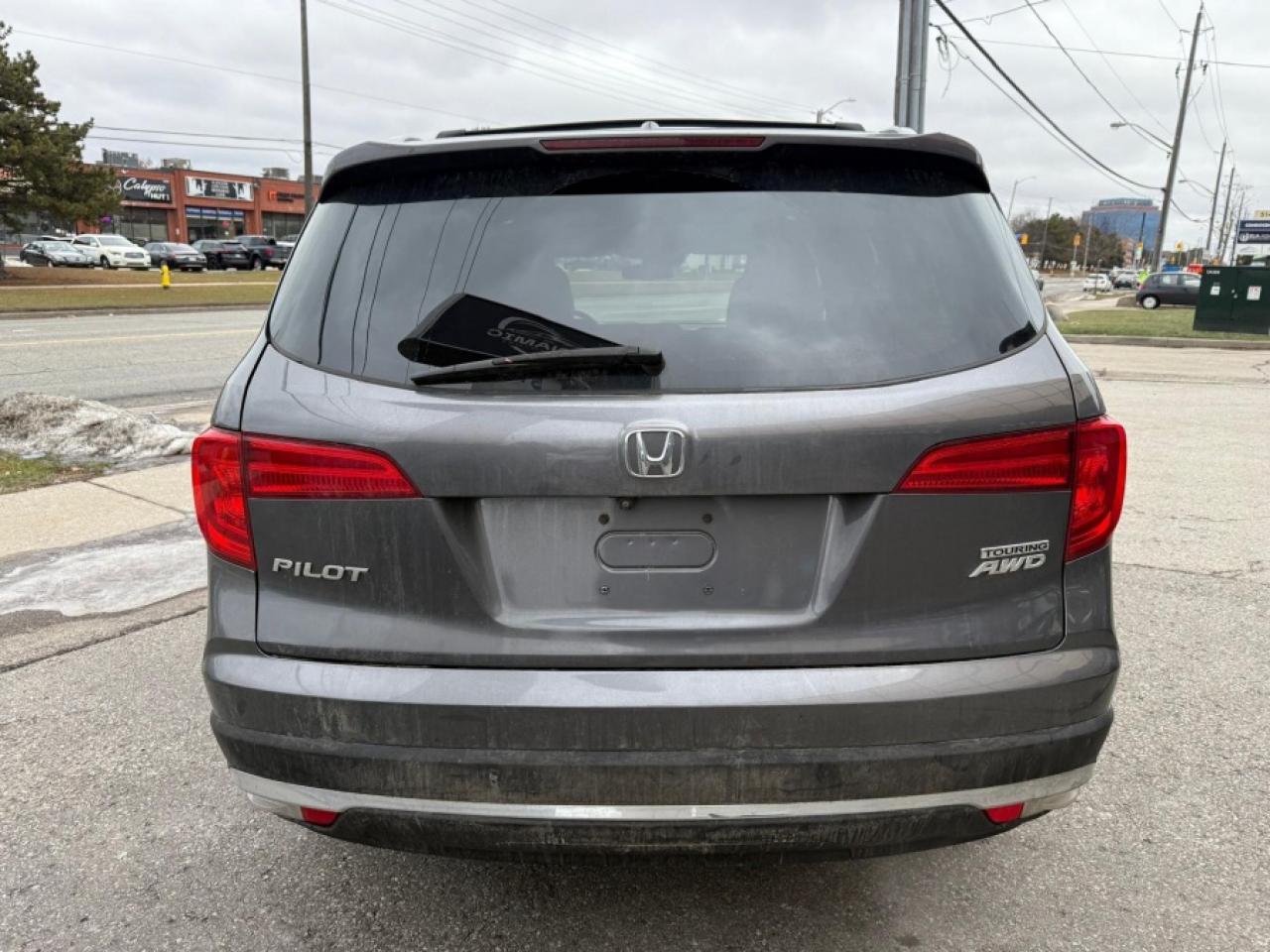 2016 Honda Pilot TOURING/ FULLY LOADED/ 7 PASSENGER/ SUNROOF/ NAVI - Photo #6