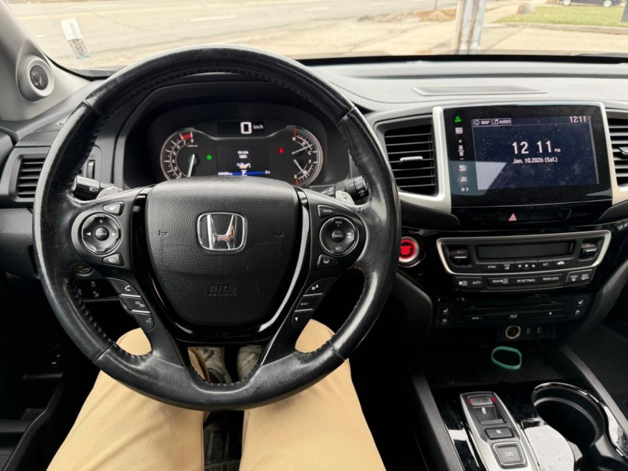 2016 Honda Pilot TOURING/ FULLY LOADED/ 7 PASSENGER/ SUNROOF/ NAVI - Photo #11