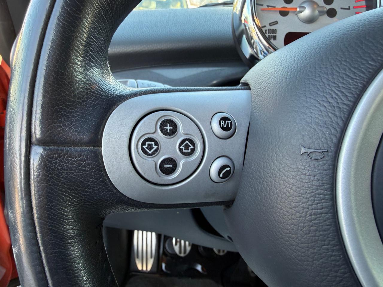 2006 MINI Cooper 2dr Convertible S Photo