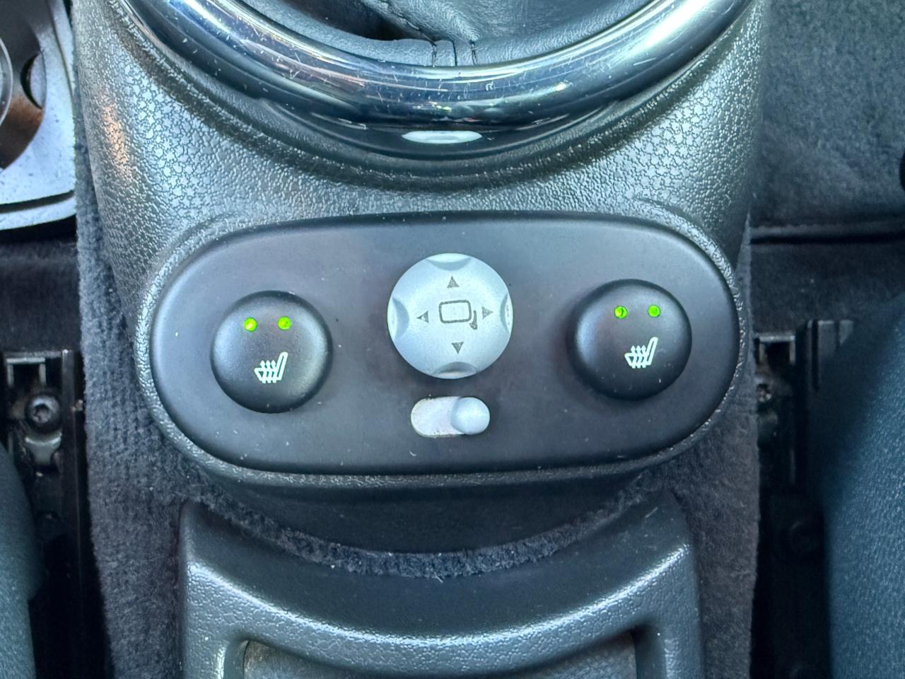 2006 MINI Cooper 2dr Convertible S Photo