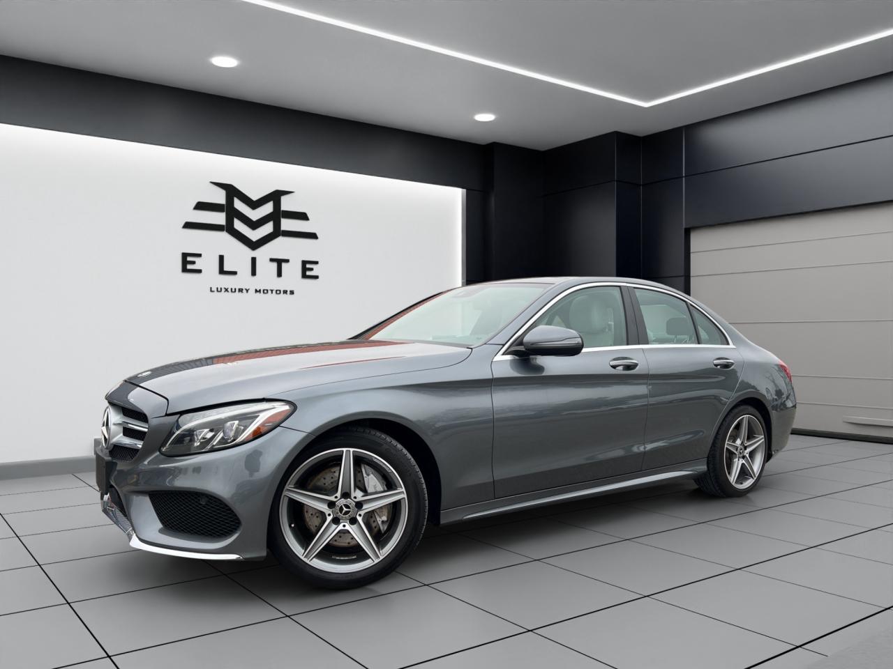 2018 Mercedes-Benz C-Class C300 4MATIC - AMG PKG - SUNROOF - LEATHER !! Photo