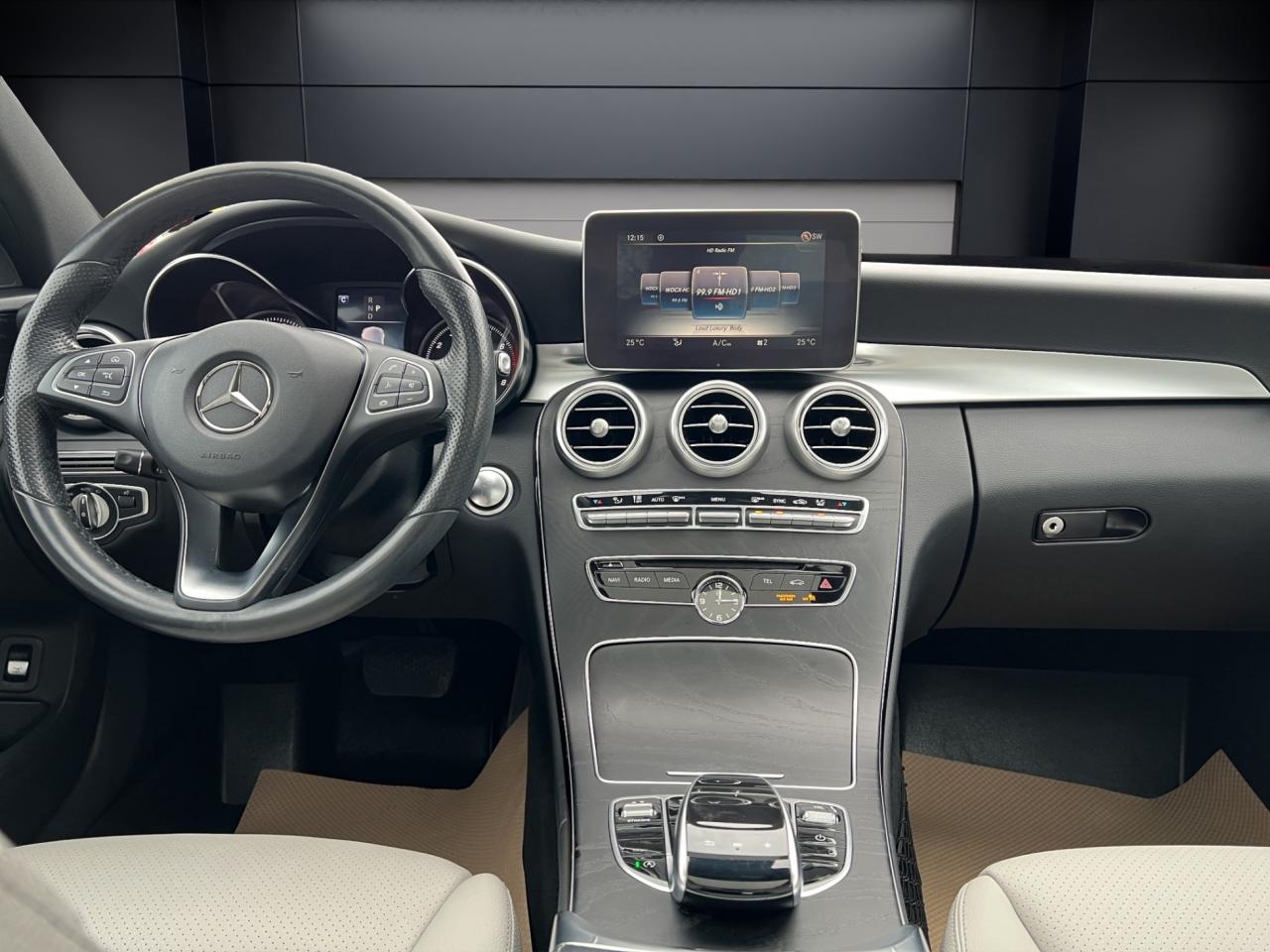 2018 Mercedes-Benz C-Class C300 4MATIC - AMG PKG - SUNROOF - LEATHER !! Photo