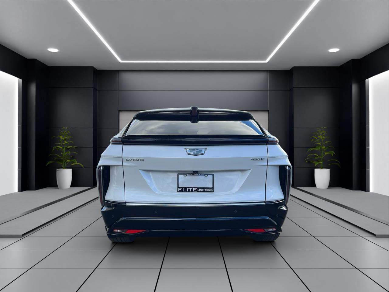 2024 Cadillac LYRIQ TECH - 55,000KMS - LEATHER - REVERSE CAMERA !!! Photo