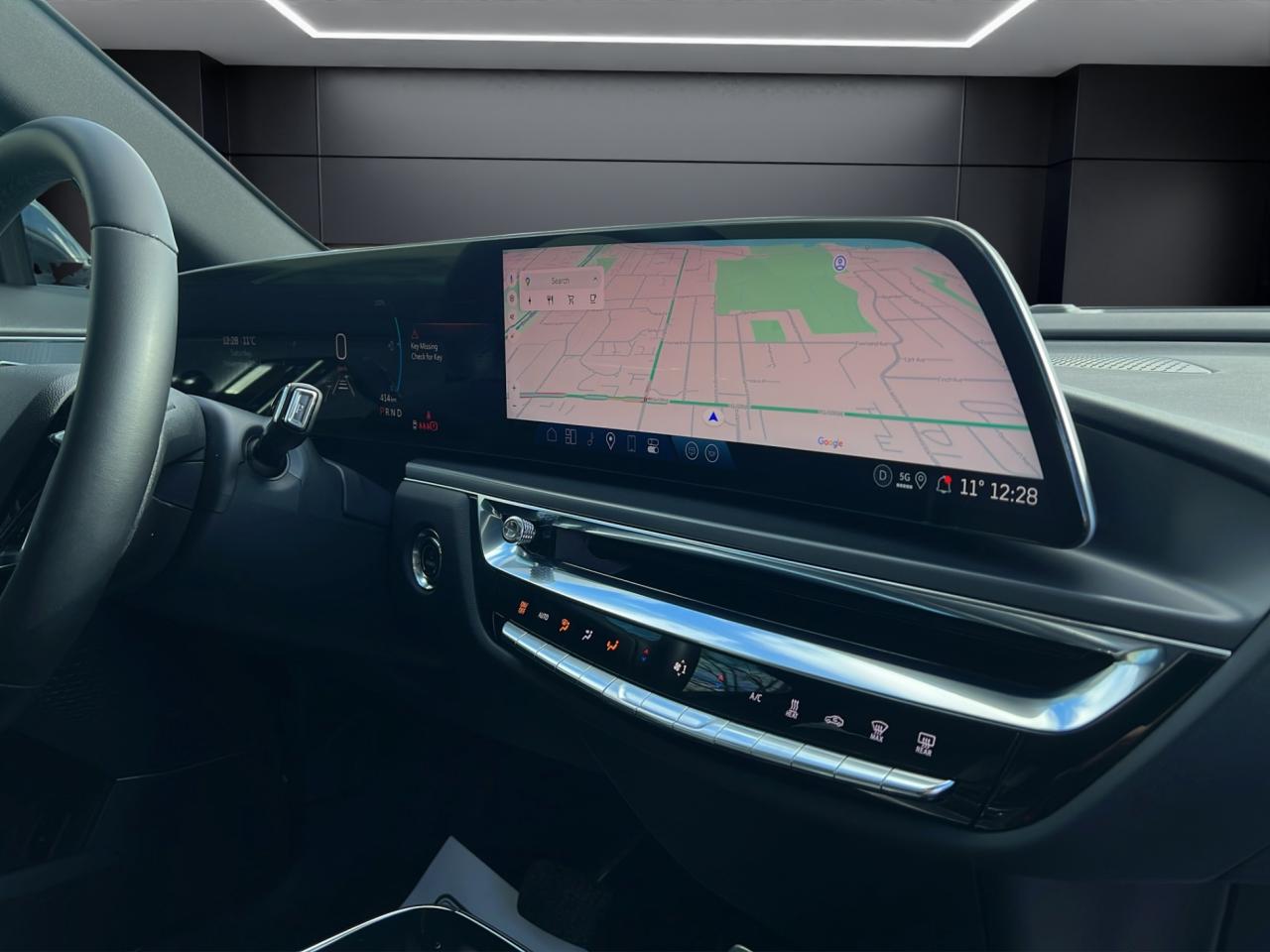 2024 Cadillac LYRIQ TECH - 55,000KMS - LEATHER - REVERSE CAMERA !!! Photo