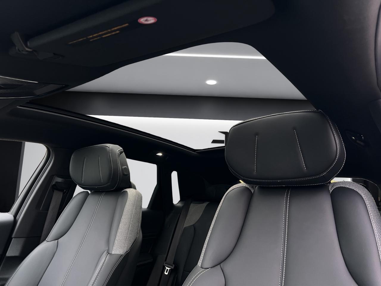 2024 Cadillac LYRIQ TECH - 55,000KMS - LEATHER - REVERSE CAMERA !!! Photo