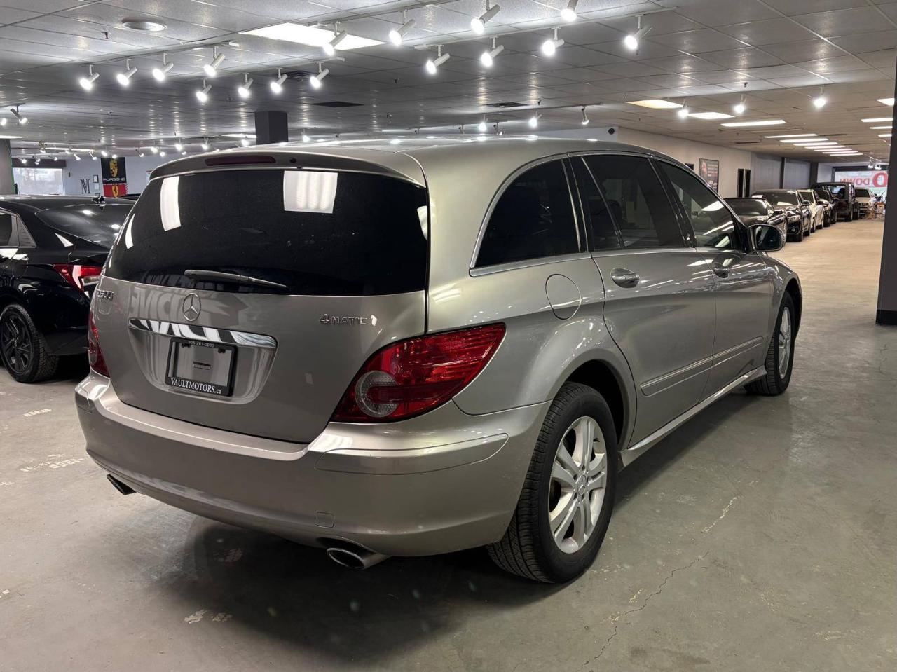 2006 Mercedes-Benz R-Class 4dr 4MATIC 5.0L - 16 SERVICE RECORDS Photo