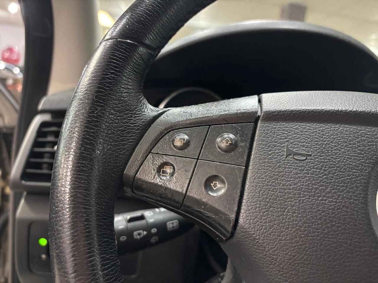 2006 Mercedes-Benz R-Class 4dr 4MATIC 5.0L - 16 SERVICE RECORDS Photo