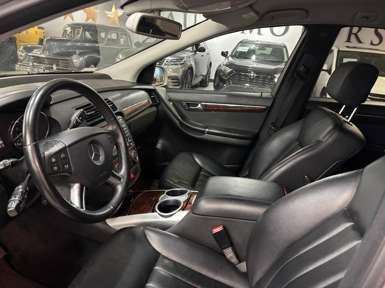 2006 Mercedes-Benz R-Class 4dr 4MATIC 5.0L - 16 SERVICE RECORDS Photo