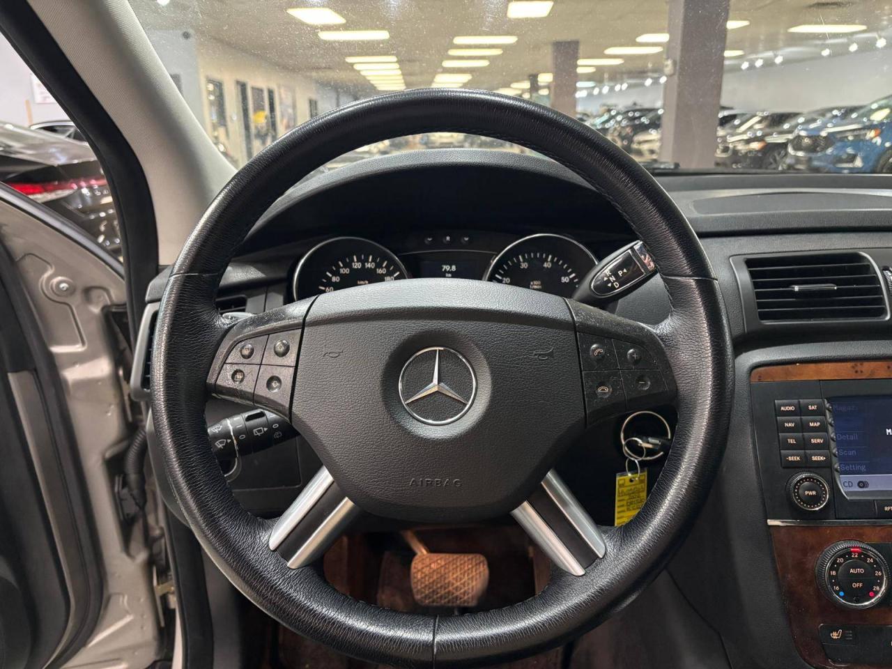 2006 Mercedes-Benz R-Class 4dr 4MATIC 5.0L - 16 SERVICE RECORDS Photo