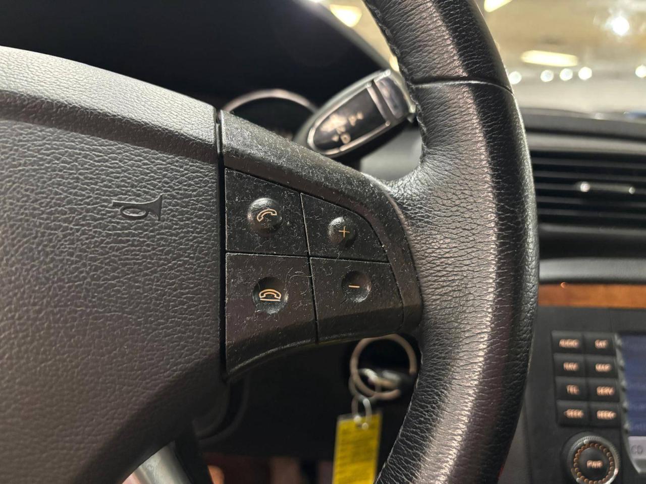 2006 Mercedes-Benz R-Class 4dr 4MATIC 5.0L - 16 SERVICE RECORDS Photo