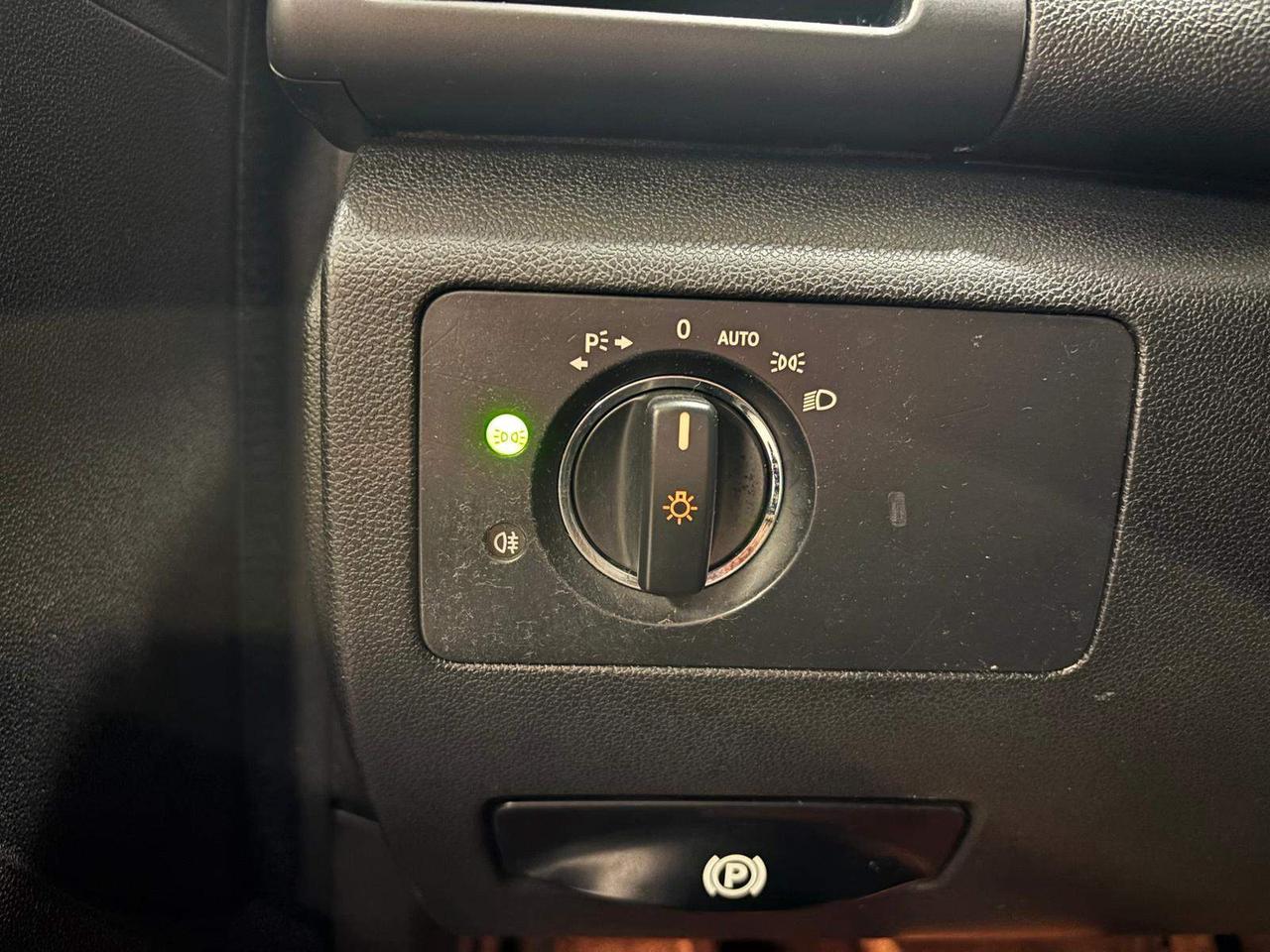 2006 Mercedes-Benz R-Class 4dr 4MATIC 5.0L - 16 SERVICE RECORDS Photo