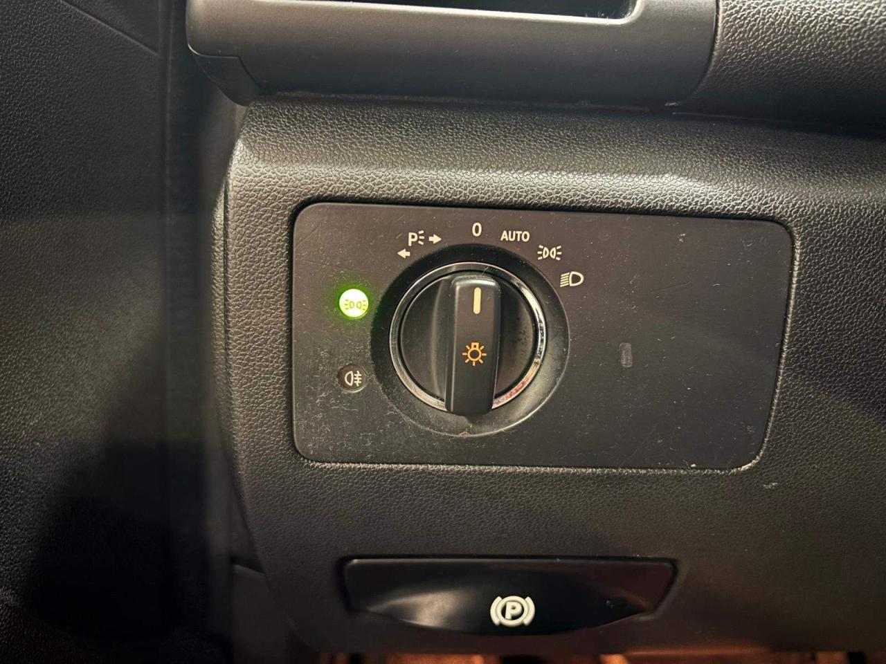 2006 Mercedes-Benz R-Class 4dr 4MATIC 5.0L - 16 SERVICE RECORDS Photo