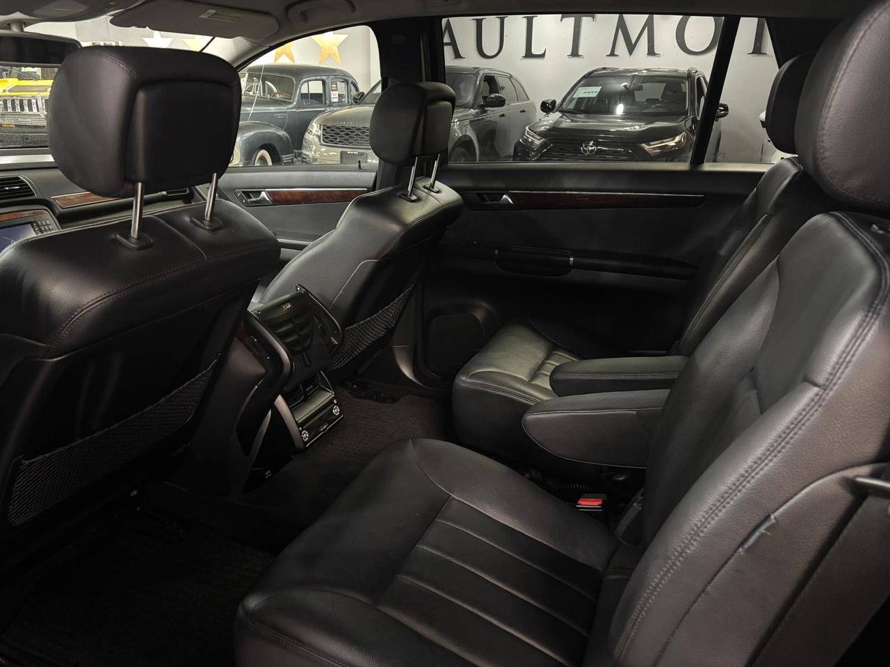 2006 Mercedes-Benz R-Class 4dr 4MATIC 5.0L - 16 SERVICE RECORDS Photo