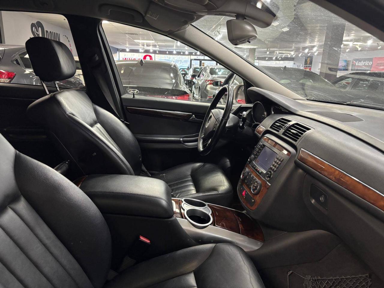 2006 Mercedes-Benz R-Class 4dr 4MATIC 5.0L - 16 SERVICE RECORDS Photo