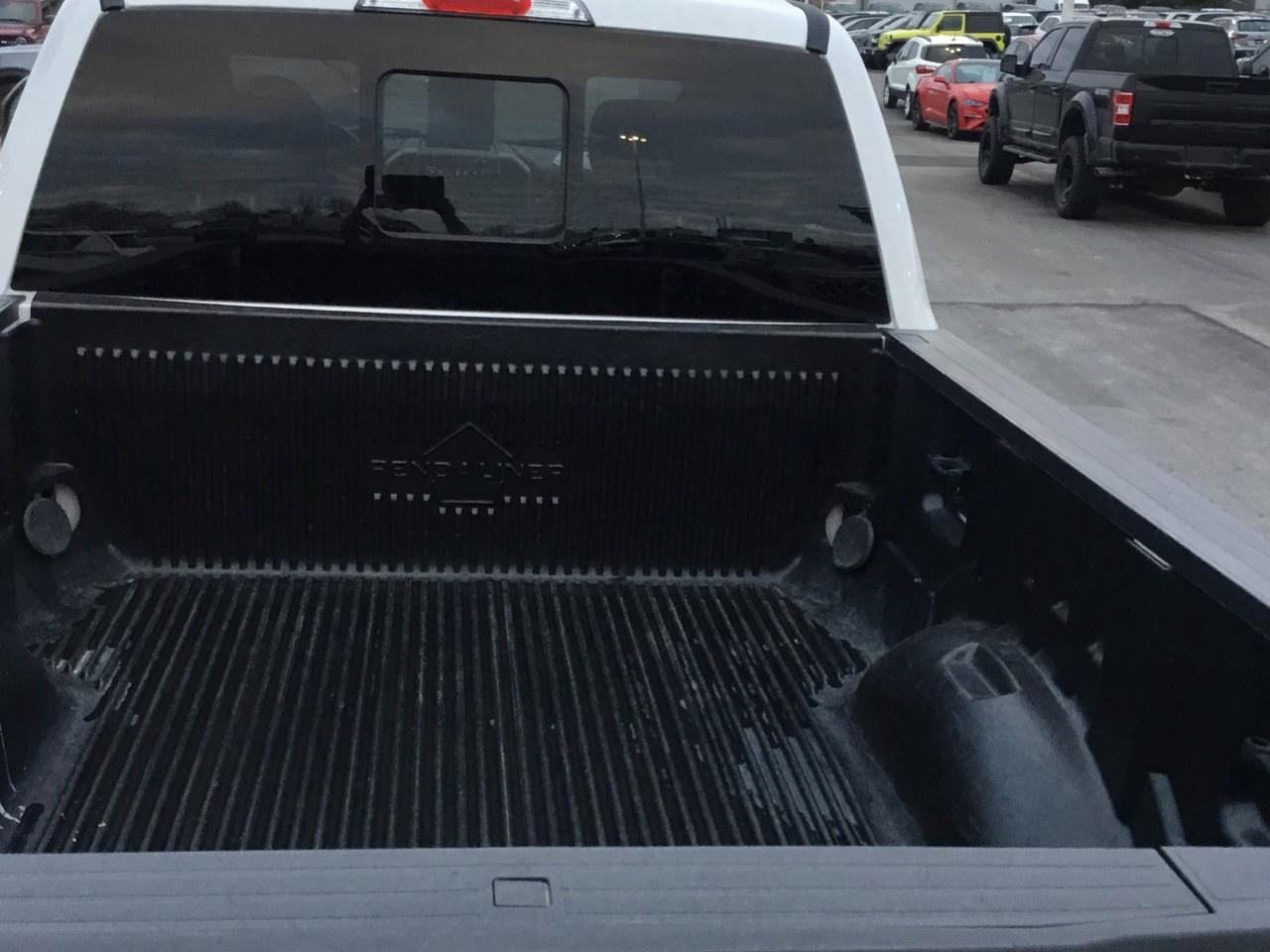 2019 Ford F-250 Super Duty SRW LARIAT 4WD CREW CAB 6.75' BOX Photo4