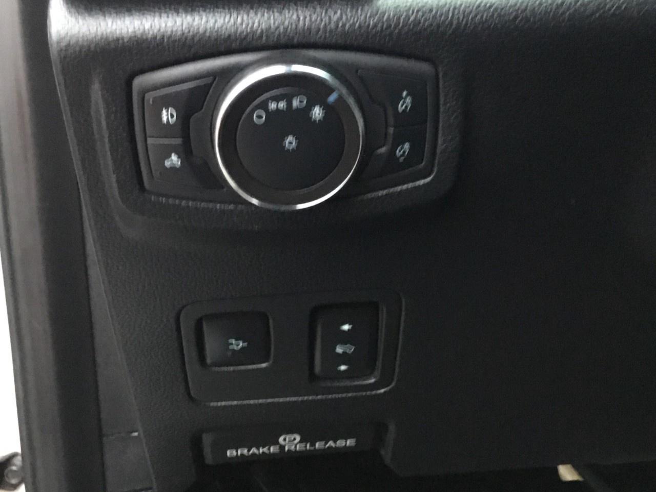 2019 Ford F-250 Super Duty SRW LARIAT 4WD CREW CAB 6.75' BOX Photo