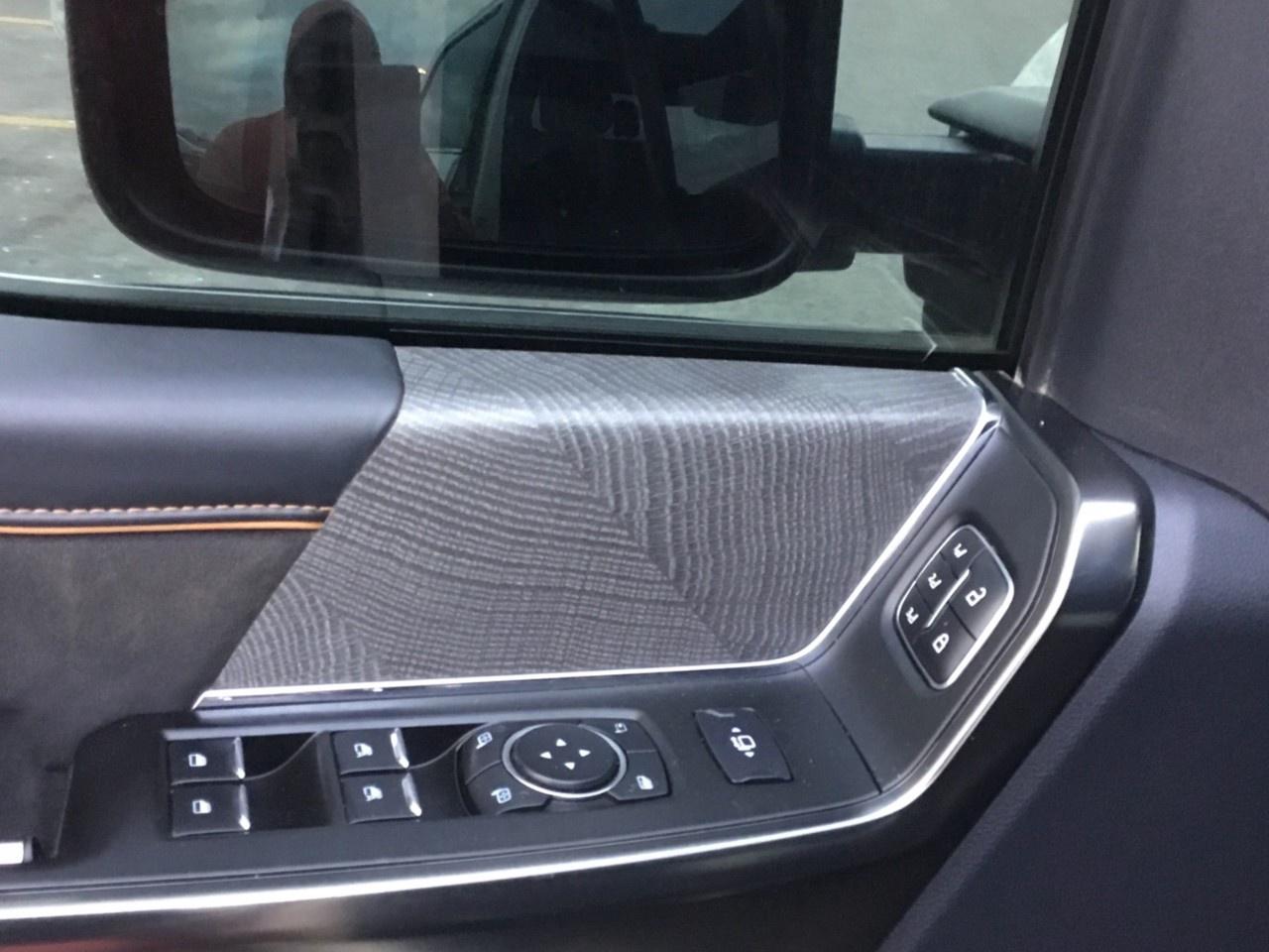 2023 Ford F-250 Super Duty SRW PLATINUM 4WD CREW CAB 6.75' BOX Photo