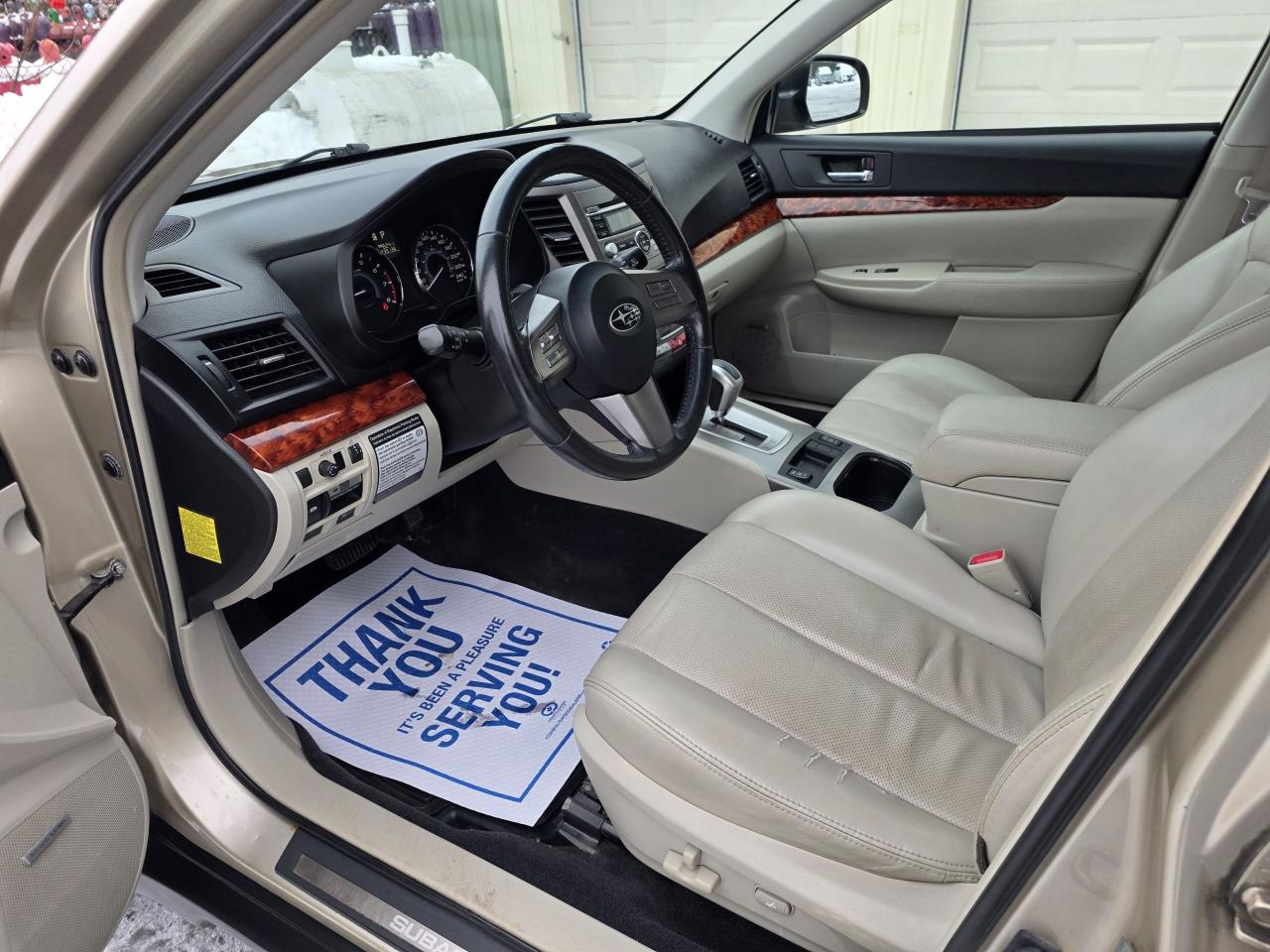 2010 Subaru Outback 2.5i Sport w/Limited Pkg/Multimedia Photo