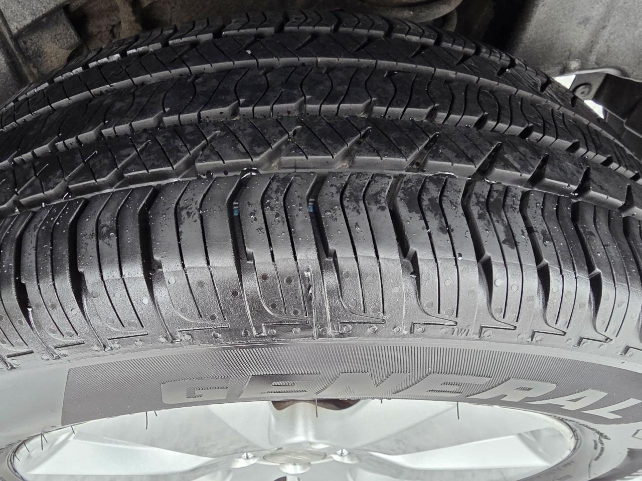 2010 Subaru Outback 2.5i Sport w/Limited Pkg/Multimedia Photo