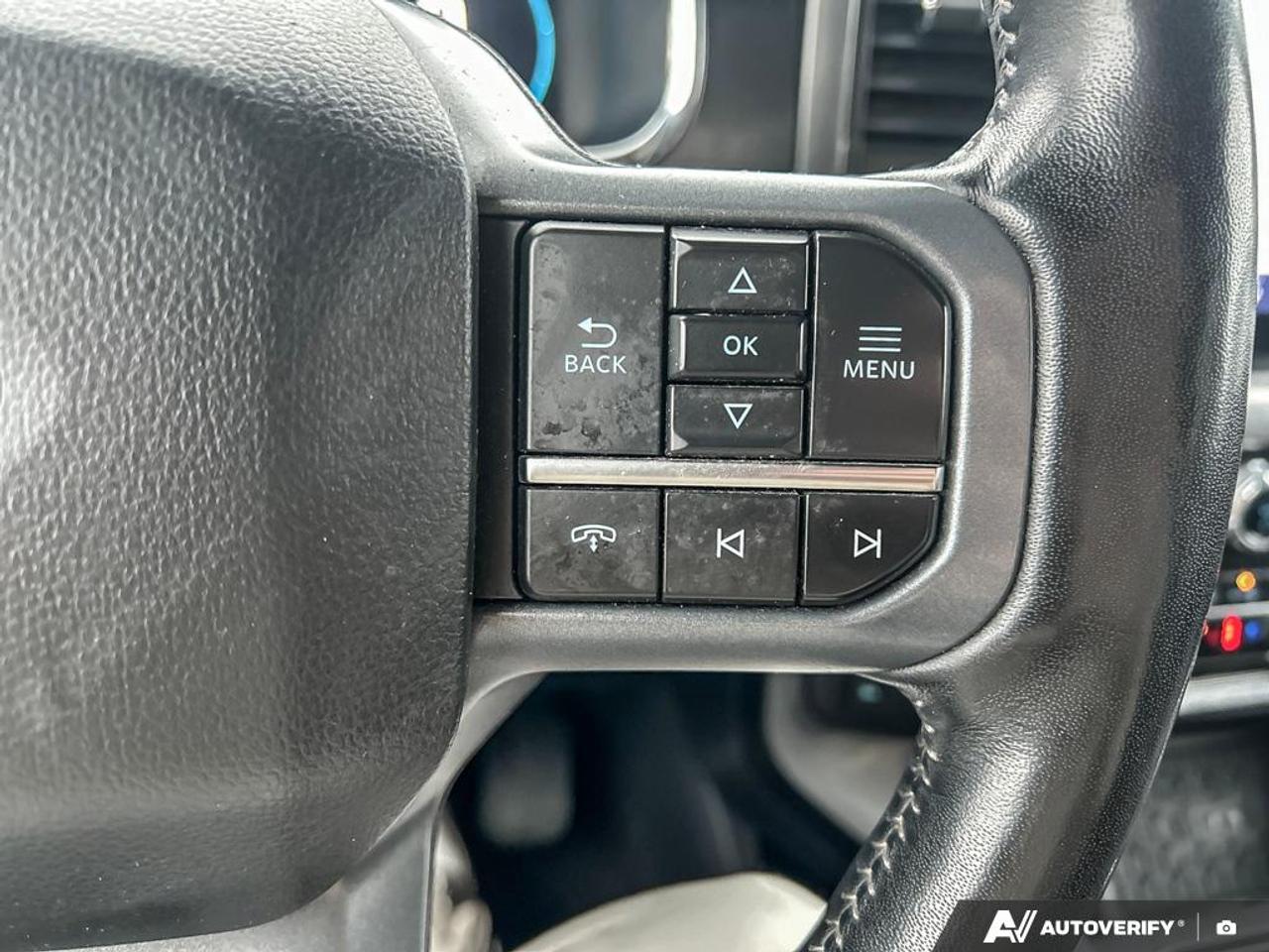 2023 Ford F-150 Lariat SUNROOF LEATHER CREW CAB 4X4 CERTIFIED Photo