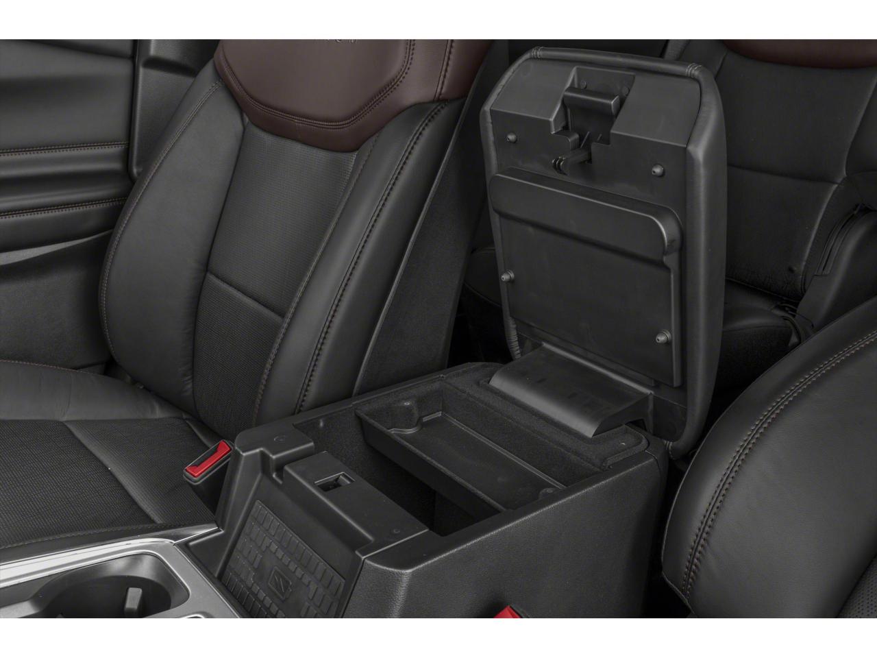 2020 Ford Explorer Platinum 4WD Photo