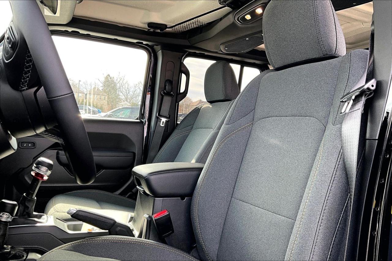 2026 Jeep Wrangler WILLYS 4DR | 6-SPD MANUAL | Tech & Conv | Hardtop Photo