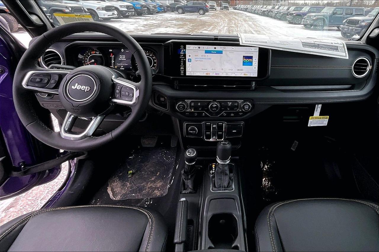 2026 Jeep Wrangler SAHARA | Sky-Top | Leather | PURPLE REIGN !!!!! Photo4