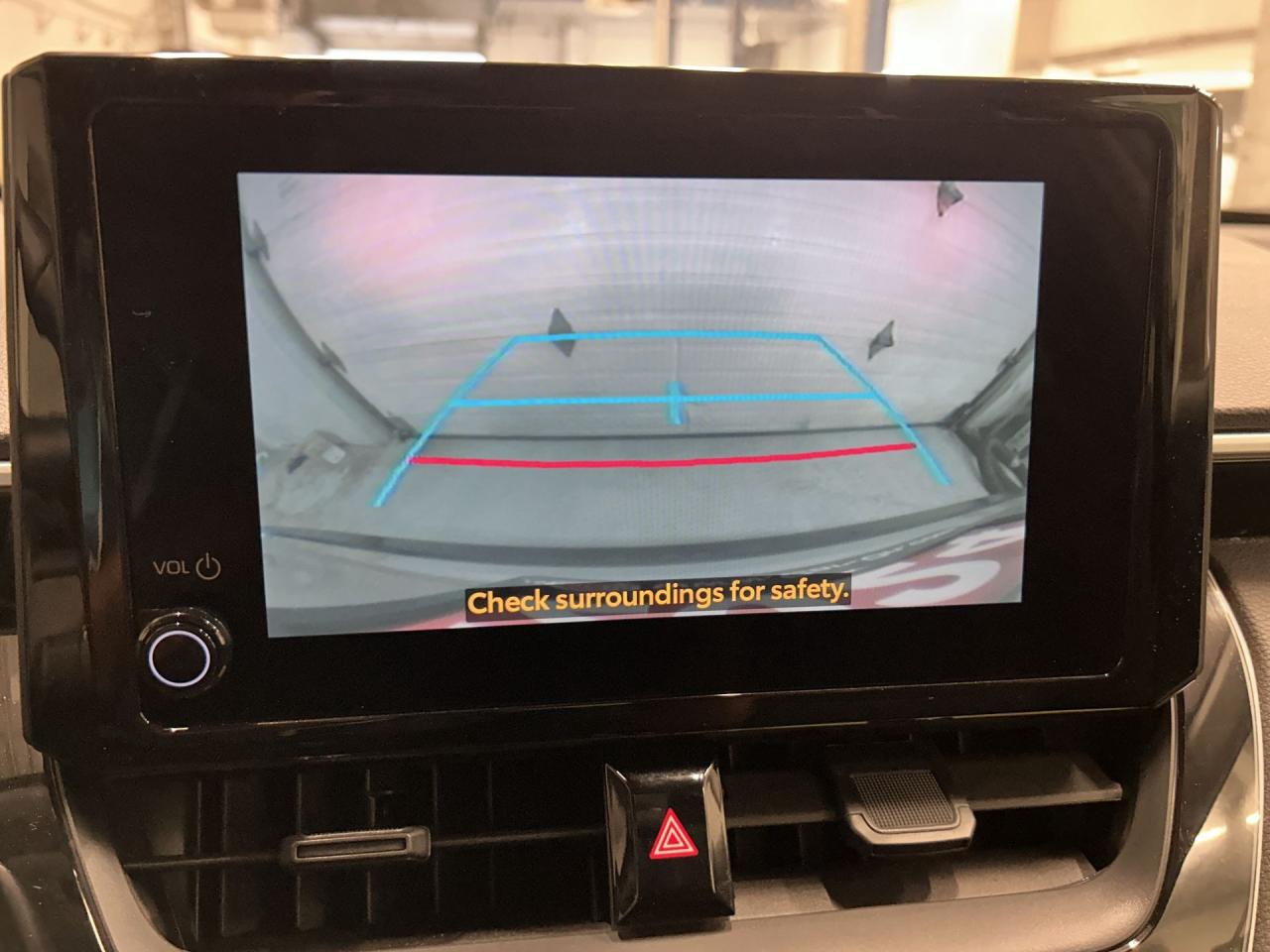 2024 Toyota Corolla Cross LW AWD | LOW KMS! | HTD SEATS | WIRELESS CARPLAY Photo2