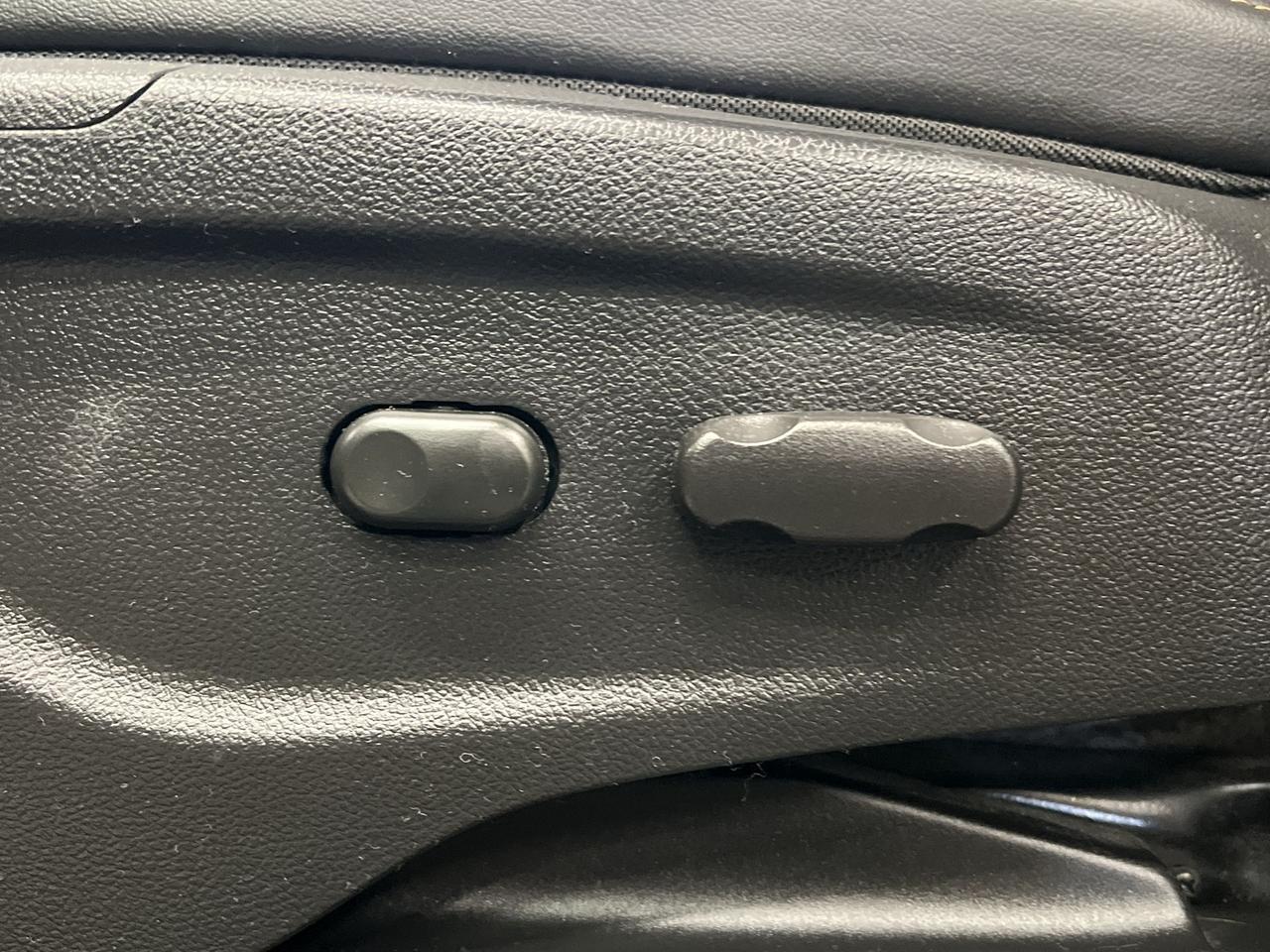 2022 Chevrolet Trax LT SPORT AWD| ONLY 19,000KMS | CARPLAY | ALLOYS Photo