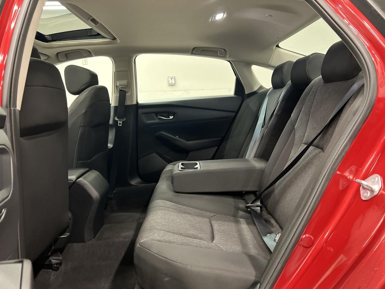 2023 Honda Accord SUNROOF | HTD SEATS | CARPLAY | REMOTE START | A/C Photo