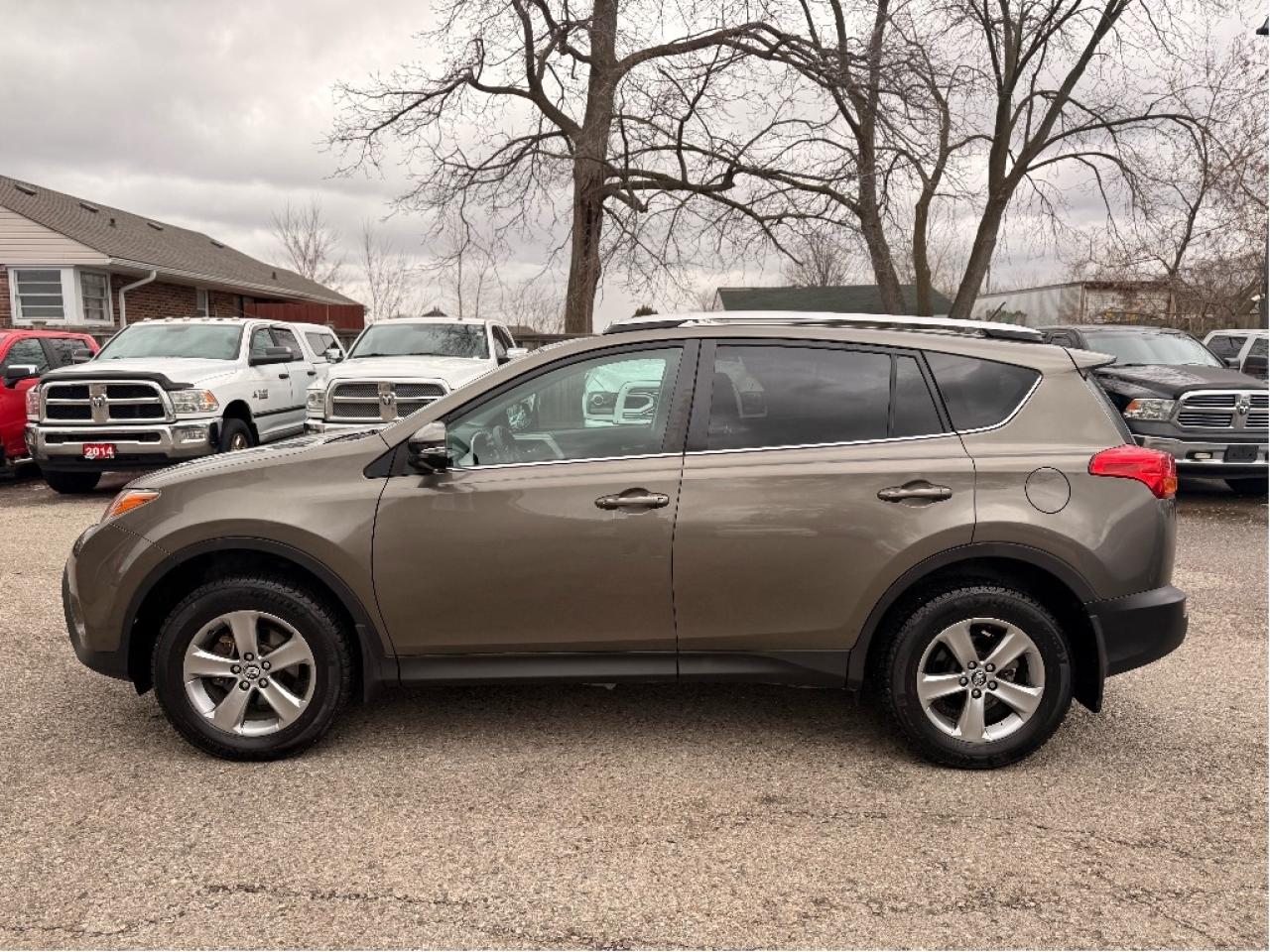 2015 Toyota RAV4 XLE, Very Well Maintained, Drives Great !! Photo3