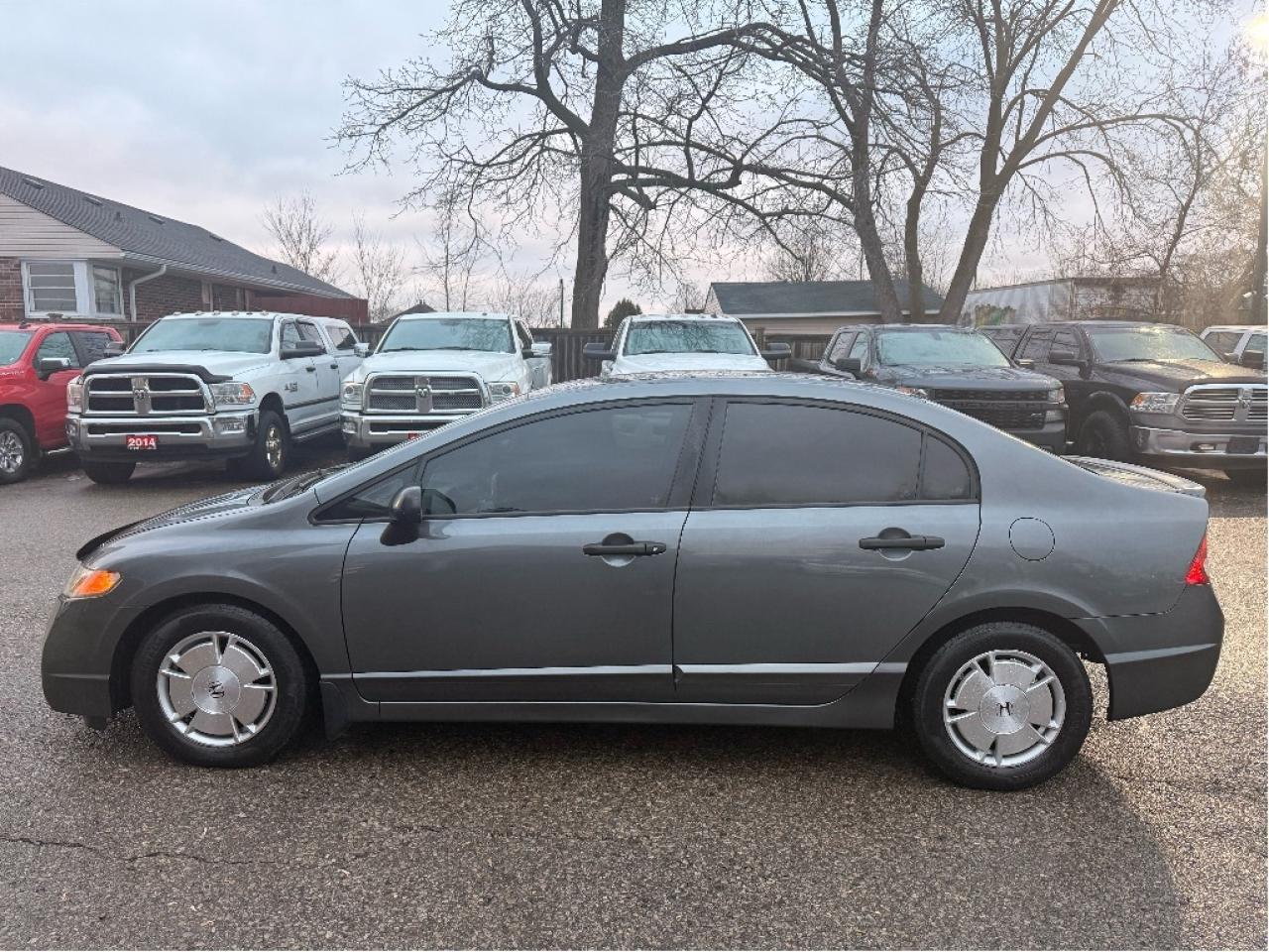 2009 Honda Civic DX-G Photo