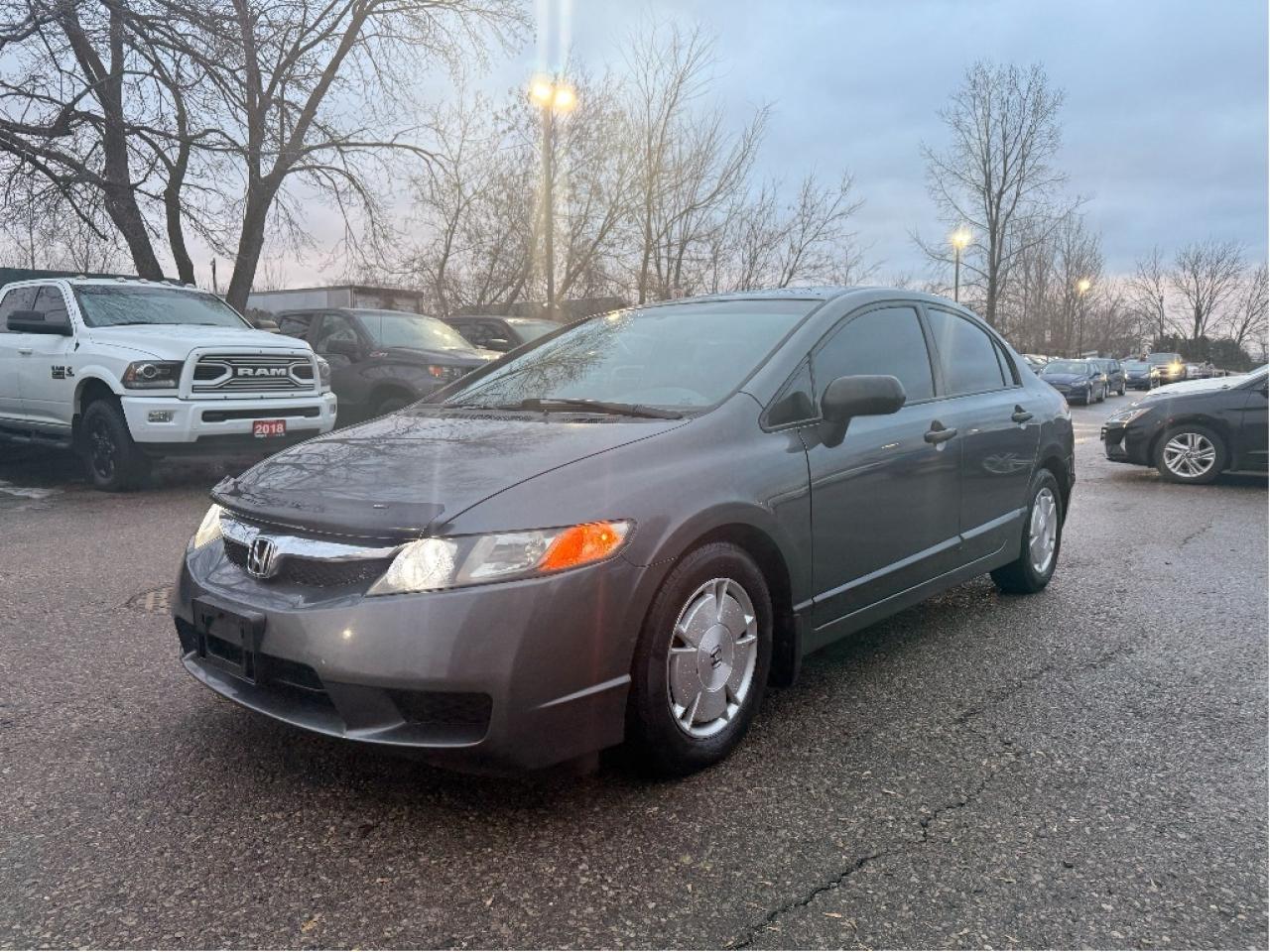 2009 Honda Civic DX-G Photo2