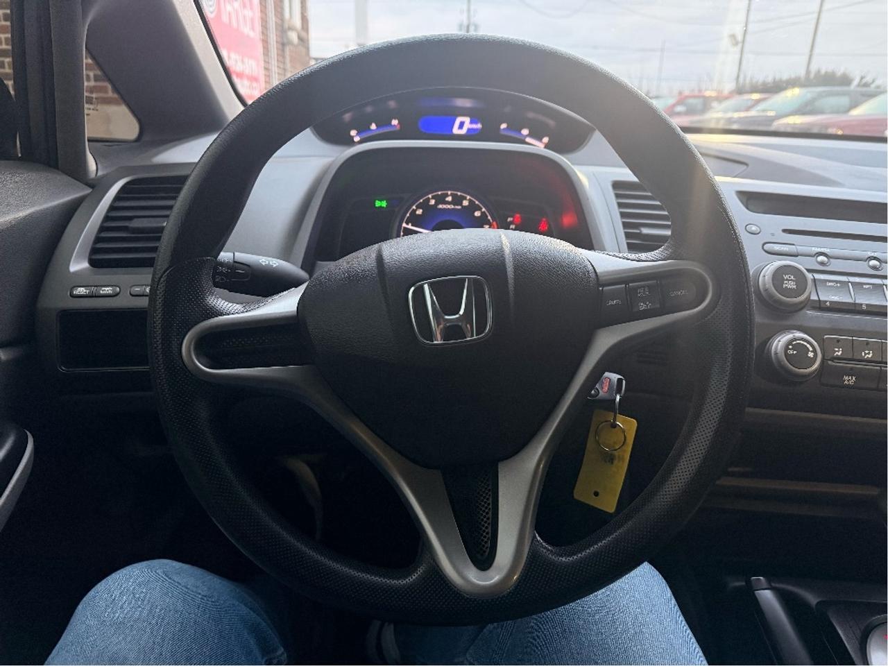 2009 Honda Civic DX-G Photo