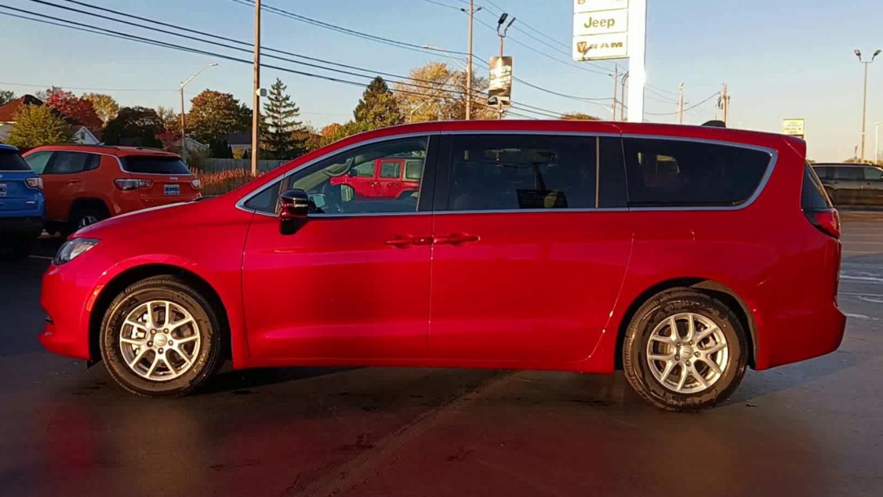 2025 Dodge Grand Caravan  Photo