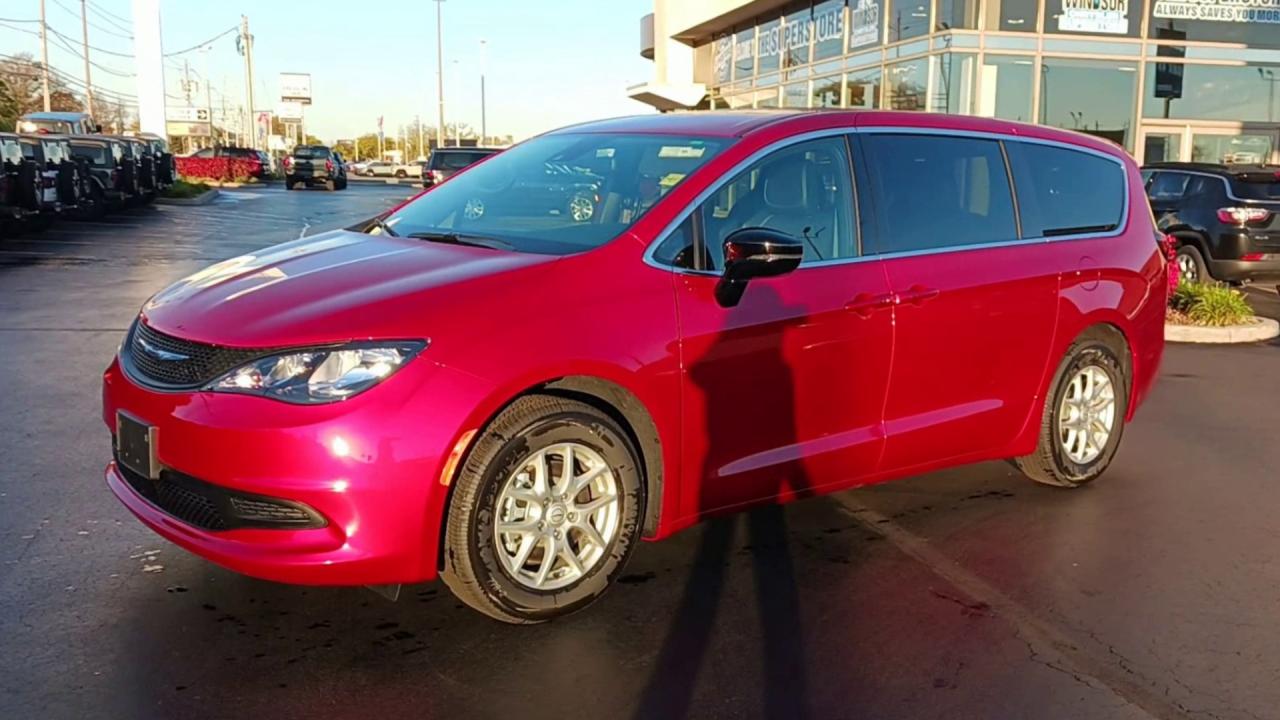 2025 Dodge Grand Caravan  Photo3