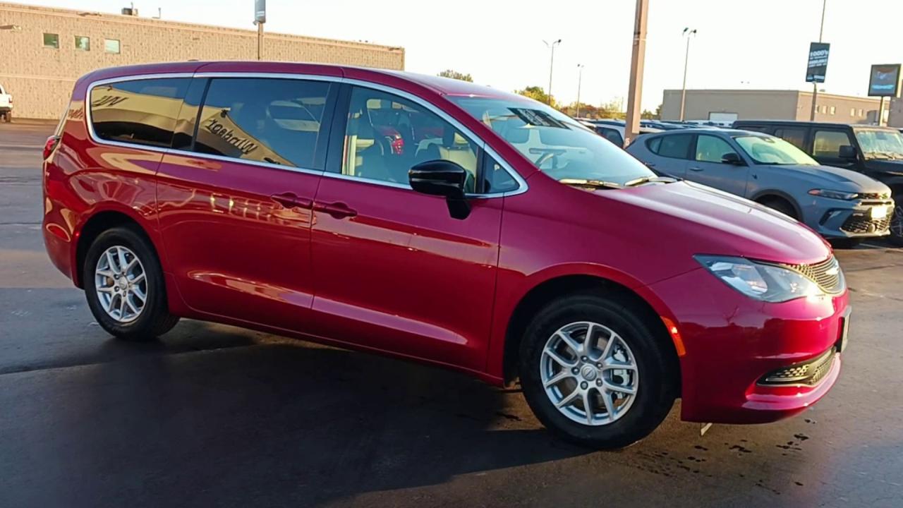 2025 Dodge Grand Caravan  Photo