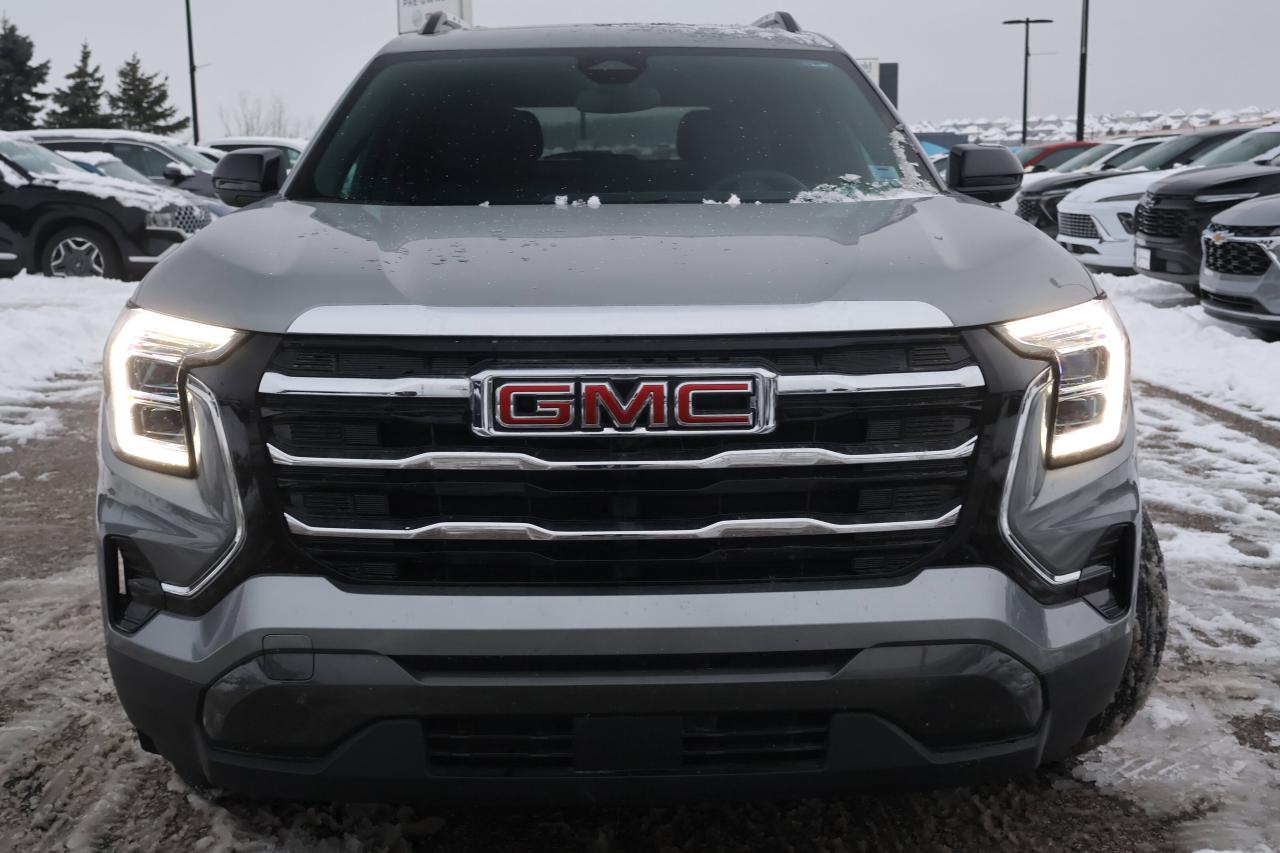 2025 GMC Terrain AWD Elevation | | Heated Steering | Photo3