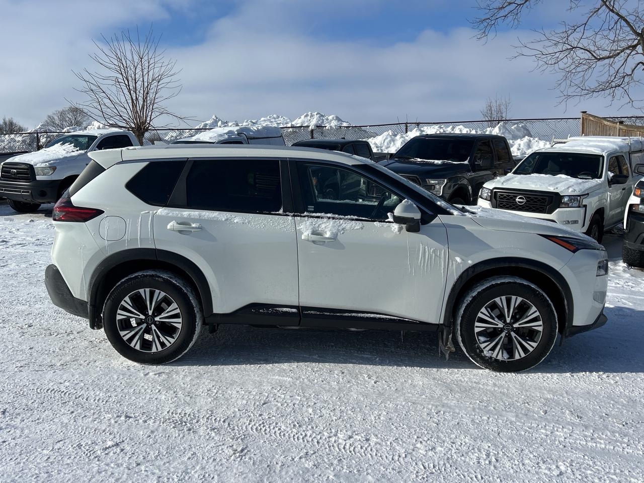 2023 Nissan Rogue SV, CLEAN CARFAX, SUNROOF, AWD, REMOTE START! - Photo #7