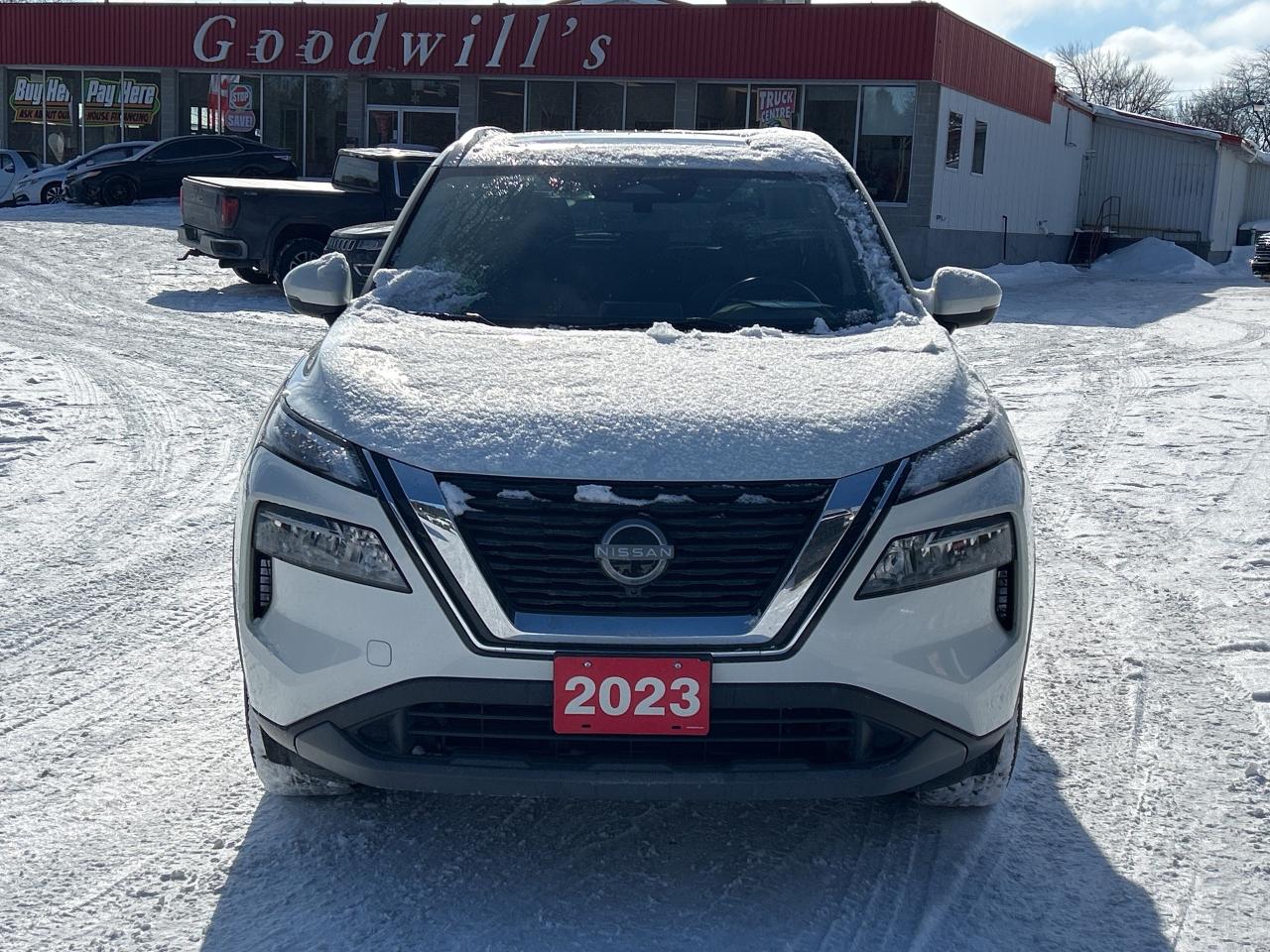 2023 Nissan Rogue SV, CLEAN CARFAX, SUNROOF, AWD, REMOTE START! - Photo #9